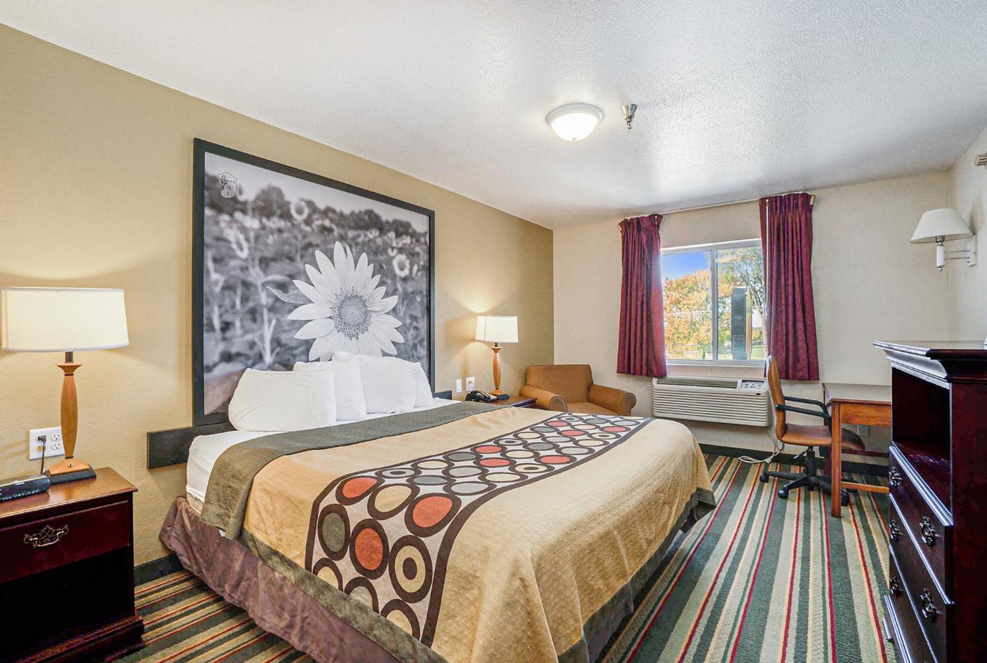 Hotel Super 8 By Wyndham Mt. Pleasant à Mount Pleasant Extérieur photo