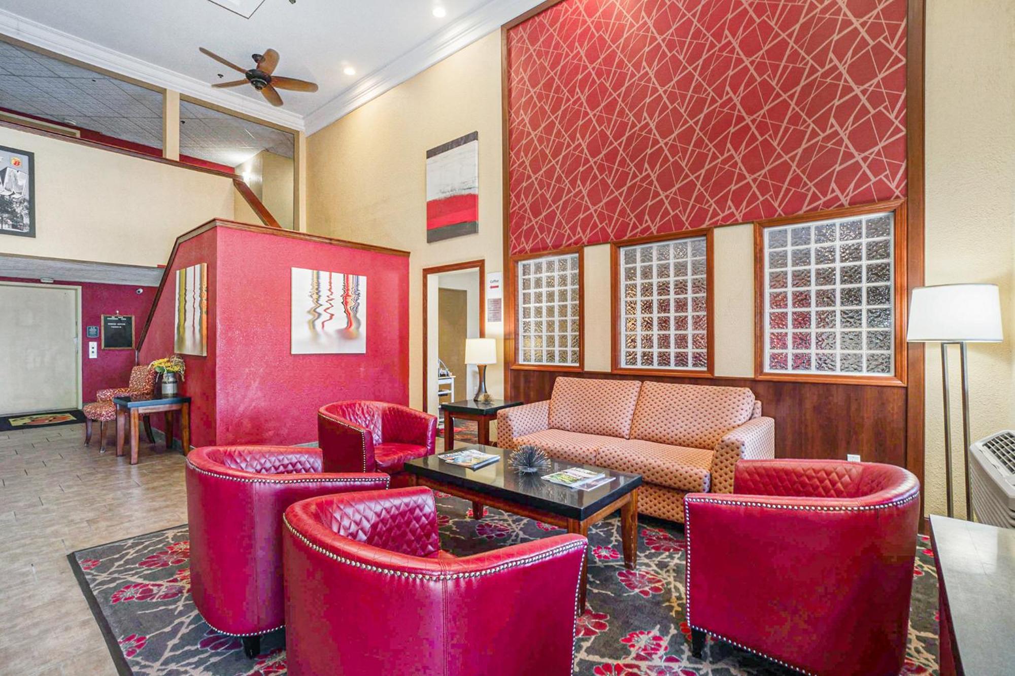 Hotel Super 8 By Wyndham Mt. Pleasant à Mount Pleasant Extérieur photo