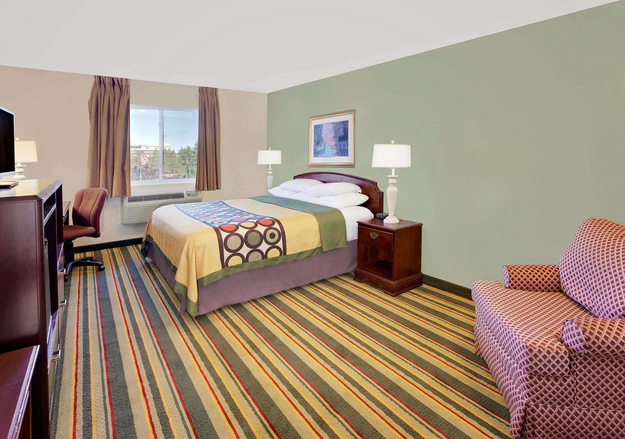 Hotel Super 8 By Wyndham Mt. Pleasant à Mount Pleasant Extérieur photo